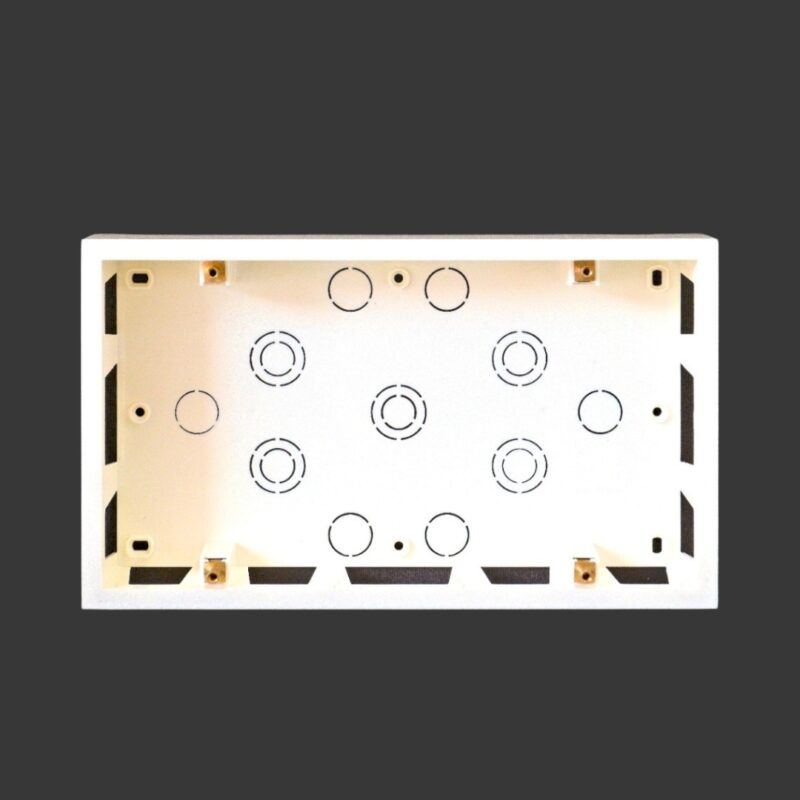 GM FOURFIVE SURFACE BOX 12M