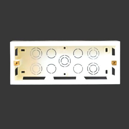 GM FOURFIVE SURFACE BOX 8M